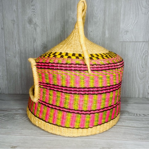 Large woven multicolor unique basket style cat bed decoration / home decor - Picture 6 of 11
